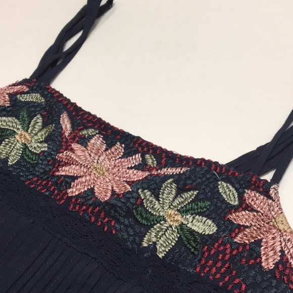 American Eagle Dress - Picture 3 of 8